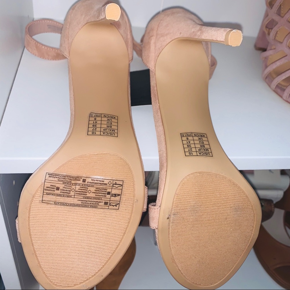 F21 BEIGE HEELS - Picture 4 of 5